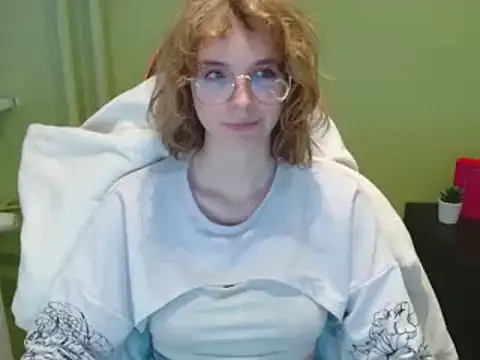 juicyPenny online show from 12/04/25, 07:39