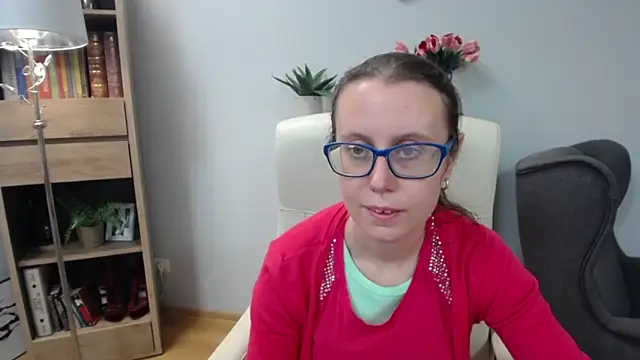 Snapshot of sweetxLizzy chatting on 06/15/26, 04:36 sweetxLizzy online show from 06/15/26, 04:36