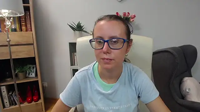 Snapshot of sweetxLizzy chatting on 07/13/26, 04:37 sweetxLizzy online show from 07/13/26, 04:37