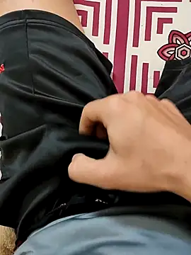 Snapshot of CockBoiAdi chatting on 04/11/26, 05:28 CockBoiAdi online show from 04/11/26, 05:28