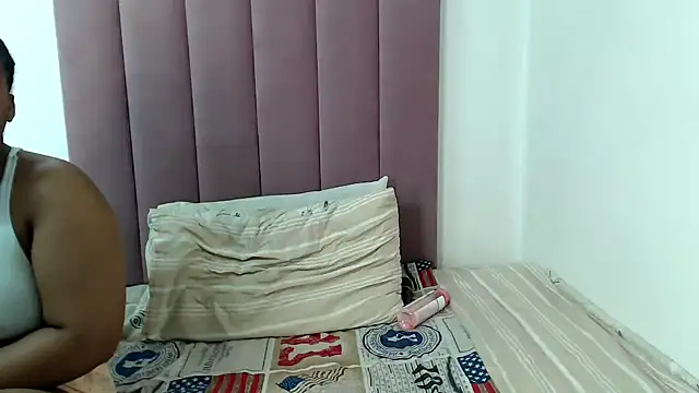 Abby 108 online show from 09/12/25, 03:17