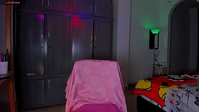 Snapshot of latingabby chatting on 10/07/25, 10:51 latingabby online show from 10/07/25, 10:51