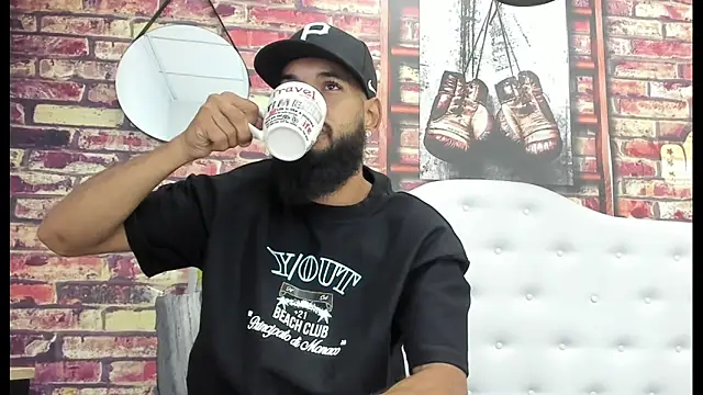 Snapshot of Damian_Shakur chatting on 04/20/26, 12:41 Damian Shakur online show from 04/20/26, 12:41