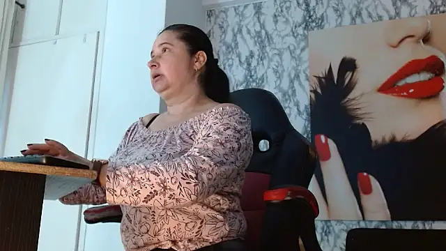 mariani smith online show from 09/15/25, 11:54