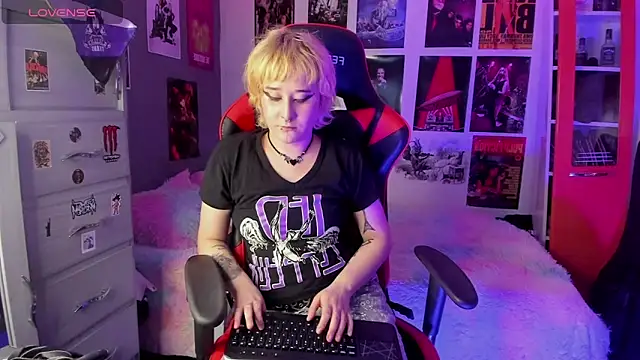 mistresscrowley666 online show from 01/06/26, 01:20