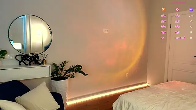 Katherinepinke online show from 11/28/25, 10:40