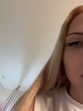 olivia soft online show from 04/18/26, 01:26