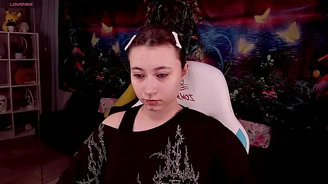 Snapshot of ClaraParks chatting on 03/26/26, 07:30 ClaraParks online show from 03/26/26, 07:30