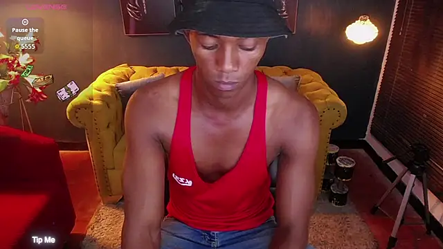Snapshot of blackbignude chatting on 07/07/26, 02:03 blackbignude online show from 07/07/26, 02:03