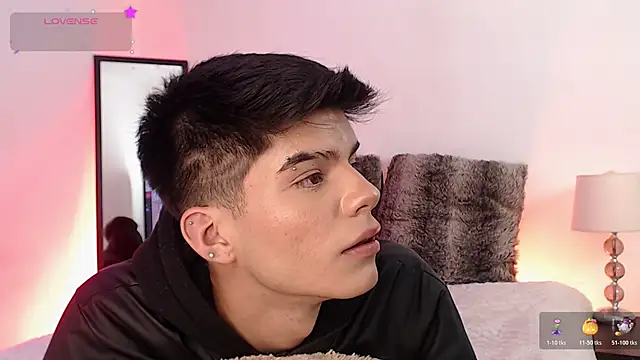 Dulcey  online show from 10/18/25, 05:54