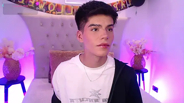 Dulcey  online show from 10/19/25, 03:40