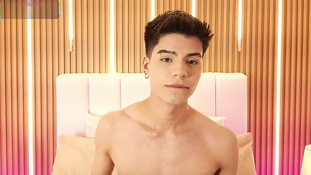 Snapshot of Dulcey_ chatting on 03/31/26, 04:57 Dulcey online show from 03/31/26, 04:57