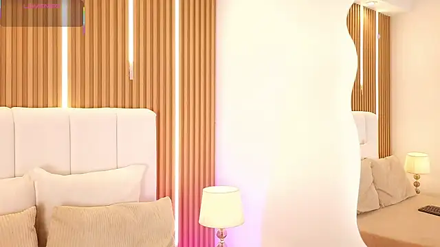 Snapshot of Dulcey_ chatting on 04/08/26, 04:23 Dulcey online show from 04/08/26, 04:23