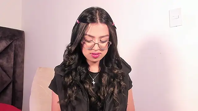 Snapshot of SamanthaRivas_ chatting on 09/12/25, 09:59 SamanthaRivas  online show from 09/12/25, 09:59