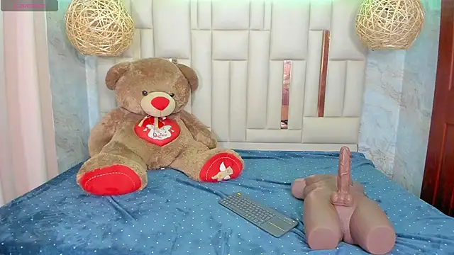 NikkyyRed online show from 10/03/25, 04:42