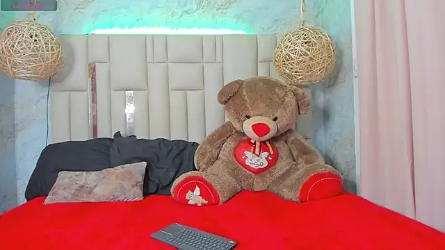 NikkyyRed online show from 10/09/25, 03:26