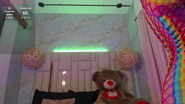 NikkyyRed online show from 11/11/25, 02:11