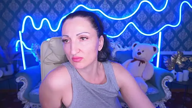 Snapshot of MissRossi chatting on 10/04/25, 12:47 MissRossi online show from 10/04/25, 12:47