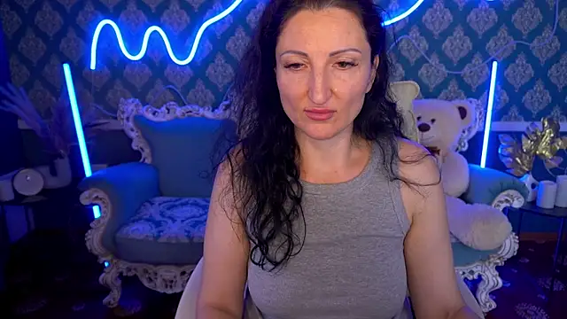 Snapshot of MissRossi chatting on 10/08/25, 01:20 MissRossi online show from 10/08/25, 01:20