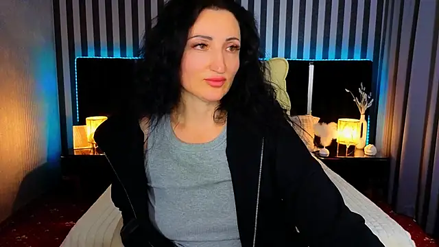 Snapshot of MissRossi chatting on 10/11/25, 06:50 MissRossi online show from 10/11/25, 06:50