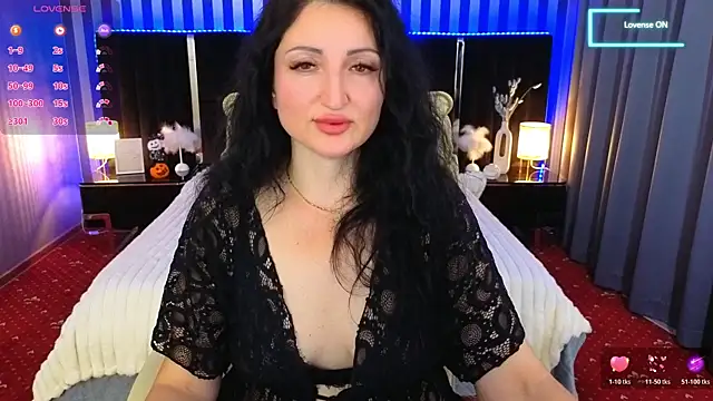 Snapshot of MissRossi chatting on 11/04/25, 08:08 MissRossi online show from 11/04/25, 08:08