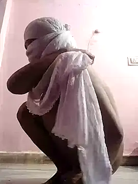 amolicars online show from 10/22/25, 04:35