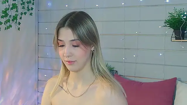 Snapshot of Bella_svon chatting on 03/21/26, 07:57 Bella svon online show from 03/21/26, 07:57