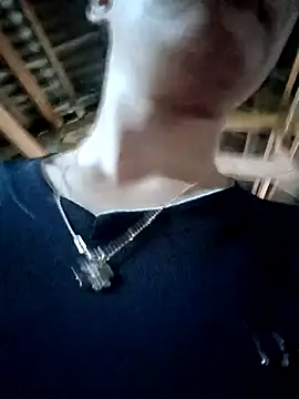 Snapshot of Maimai00 chatting on 09/11/25, 12:11 Maimai00 online show from 09/11/25, 12:11