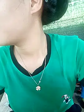 Snapshot of Maimai00 chatting on 09/14/25, 02:22 Maimai00 online show from 09/14/25, 02:22