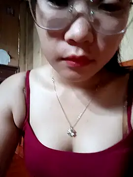 Snapshot of Maimai00 chatting on 09/15/25, 11:27 Maimai00 online show from 09/15/25, 11:27