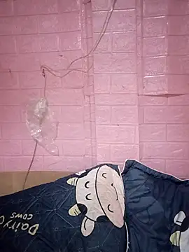 Snapshot of Maimai00 chatting on 09/23/25, 11:52 Maimai00 online show from 09/23/25, 11:52