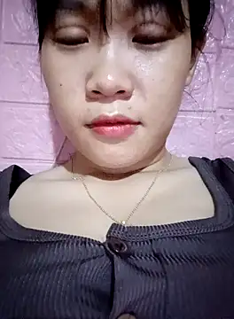 Snapshot of Maimai00 chatting on 10/01/25, 02:23 Maimai00 online show from 10/01/25, 02:23