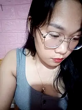 Snapshot of Maimai00 chatting on 10/07/25, 03:20 Maimai00 online show from 10/07/25, 03:20