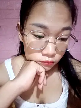 Snapshot of Maimai00 chatting on 10/10/25, 12:20 Maimai00 online show from 10/10/25, 12:20