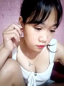 Snapshot of Maimai00 chatting on 10/15/25, 01:39 Maimai00 online show from 10/15/25, 01:39