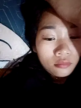 Snapshot of Maimai00 chatting on 10/19/25, 08:20 Maimai00 online show from 10/19/25, 08:20