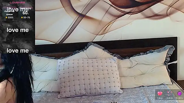 Snapshot of NaomiScarlet chatting on 03/12/26, 09:26 NaomiScarlet online show from 03/12/26, 09:26