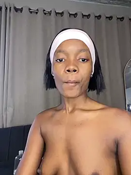 prettydollyy online show from 04/18/26, 09:24