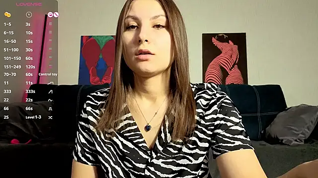 TrixiBell online show from 01/18/26, 05:22