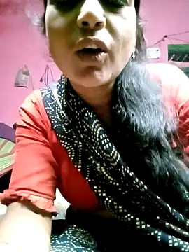 Snapshot of Cutreet chatting on 09/18/25, 09:17 Cutreet online show from 09/18/25, 09:17