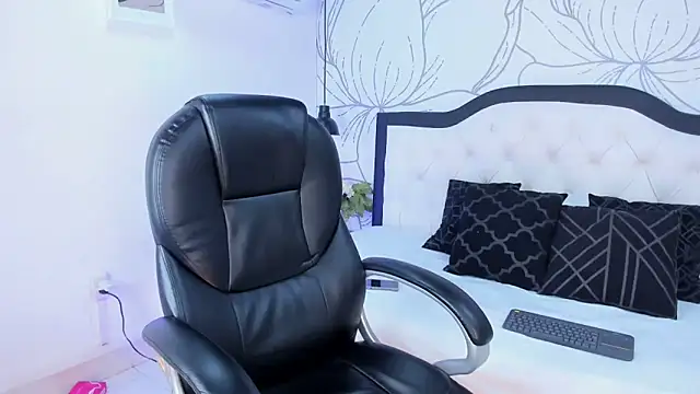 Jim twink online show from 02/04/26, 07:42