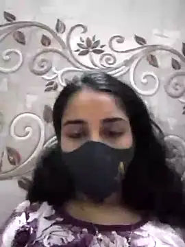 Snapshot of Zoya_G chatting on 10/07/25, 10:34 Zoya G online show from 10/07/25, 10:34