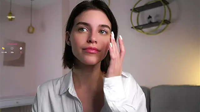 EleneButton online show from 11/22/25, 01:15