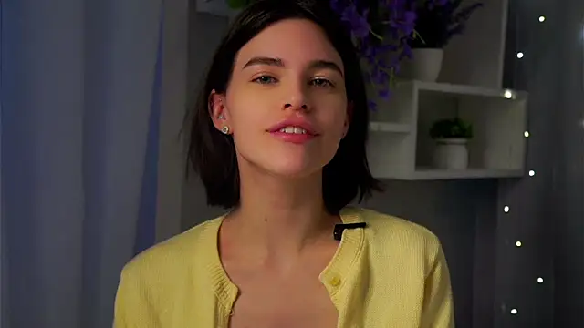 EleneButton online show from 02/15/26, 01:13