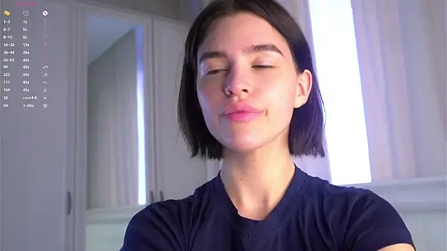 EleneButton online show from 04/09/26, 01:16