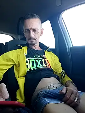 Snapshot of fabius720 chatting on 10/28/25, 01:03 fabius720 online show from 10/28/25, 01:03