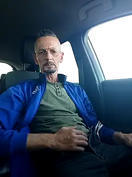 Snapshot of fabius720 chatting on 10/31/25, 02:40 fabius720 online show from 10/31/25, 02:40