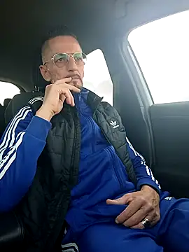 Snapshot of fabius720 chatting on 12/14/25, 09:47 fabius720 online show from 12/14/25, 09:47