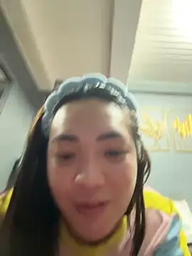 Snapshot of seductiveyumeko69 chatting on 10/23/25, 02:38 seductiveyumeko69 online show from 10/23/25, 02:38