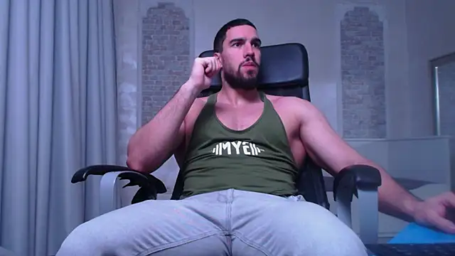 IvanHydee online show from 10/04/25, 04:32